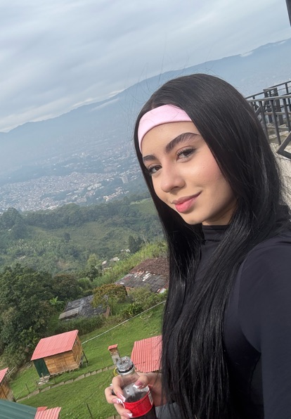Salome from Colombia — video chat with girls on NoviaChat